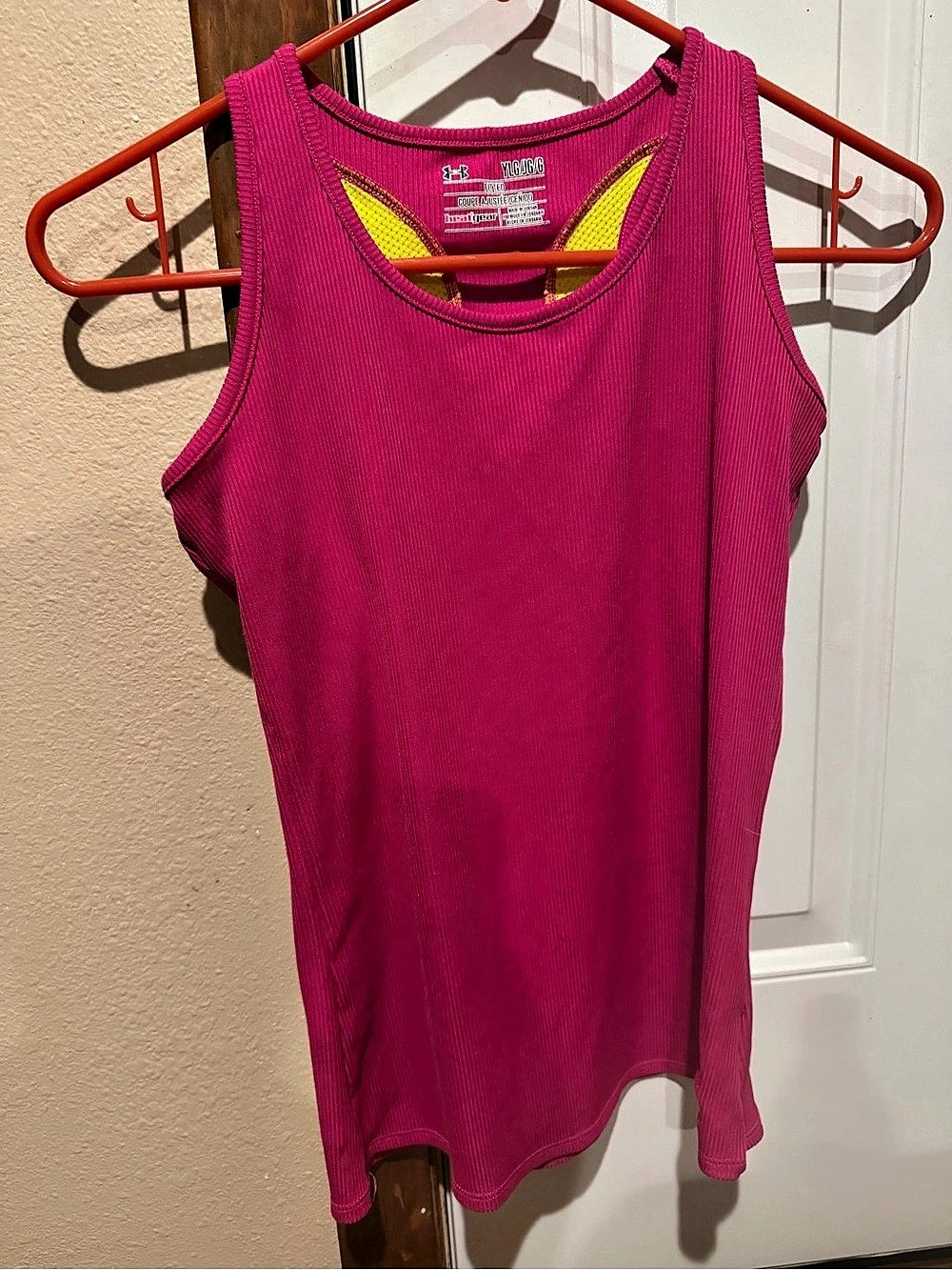 Under Armour Ribbed Athletic Tank Pink Size Medium